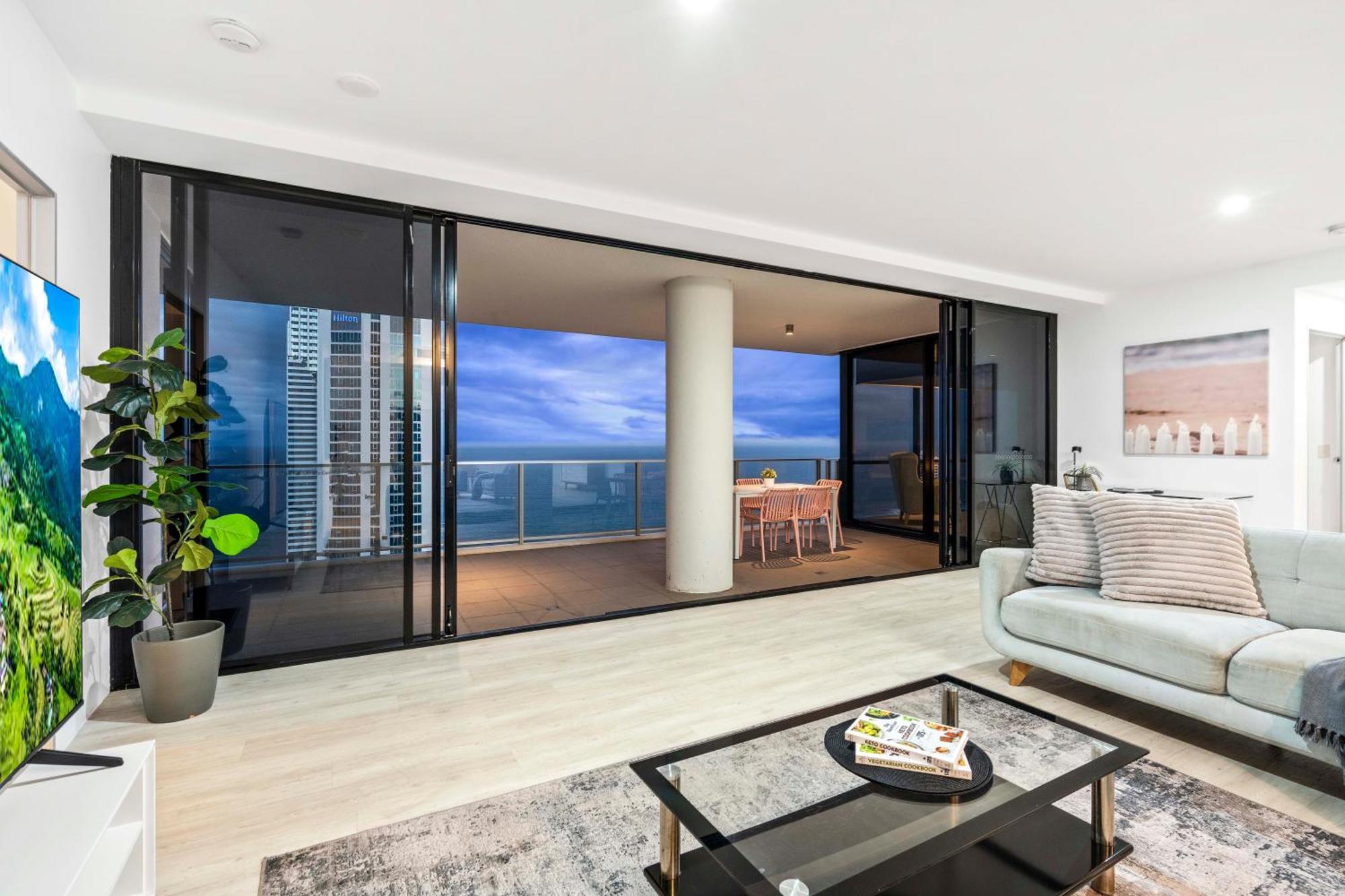 Ocean View Apartments With Balcony - Circle On Cavill - Central Location! - Self Contained & Privately Managed 골드코스트 외부 사진