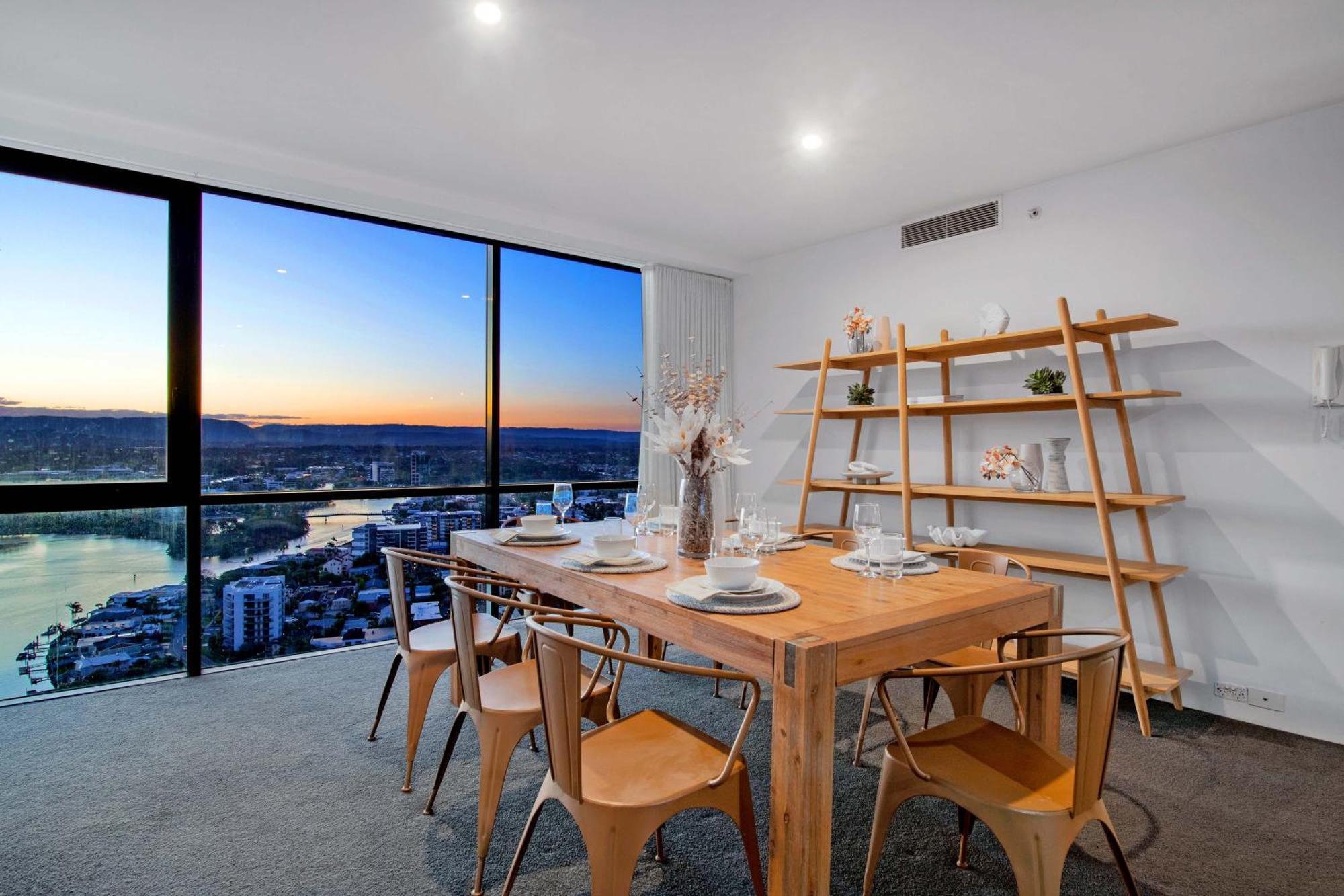 Ocean View Apartments With Balcony - Circle On Cavill - Central Location! - Self Contained & Privately Managed 골드코스트 외부 사진