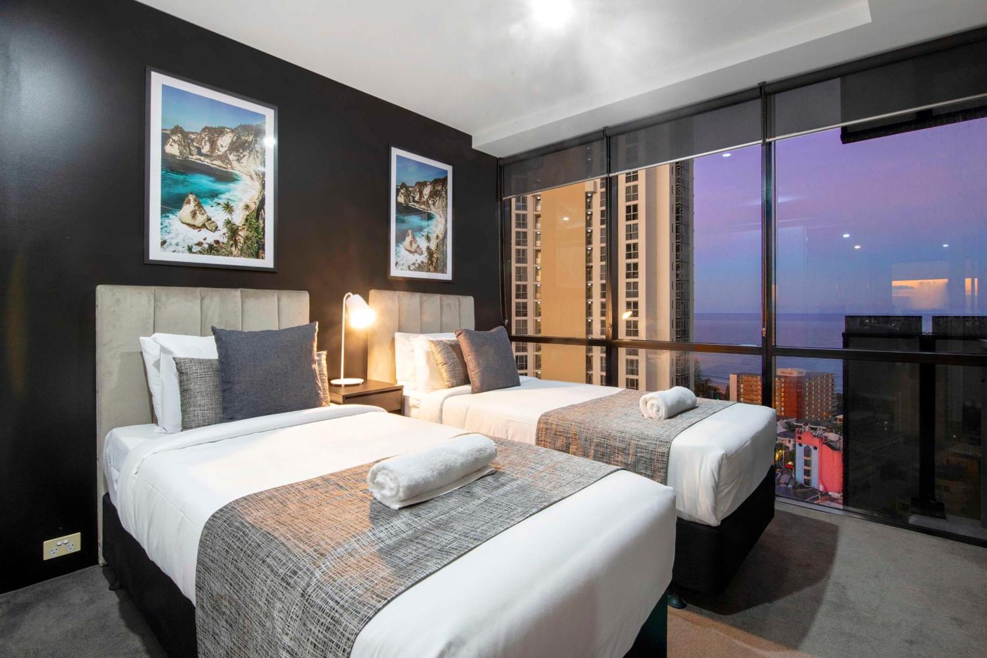 Ocean View Apartments With Balcony - Circle On Cavill - Central Location! - Self Contained & Privately Managed 골드코스트 외부 사진