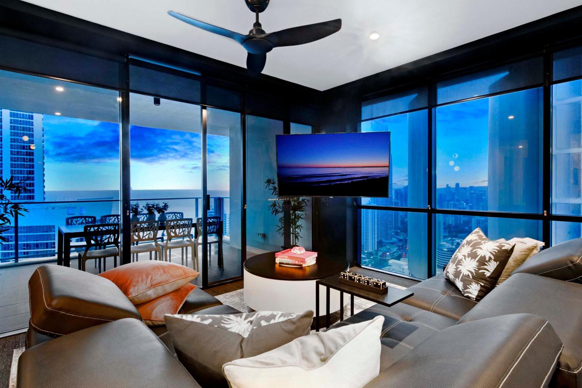 Ocean View Apartments With Balcony - Circle On Cavill - Central Location! - Self Contained & Privately Managed 골드코스트 외부 사진