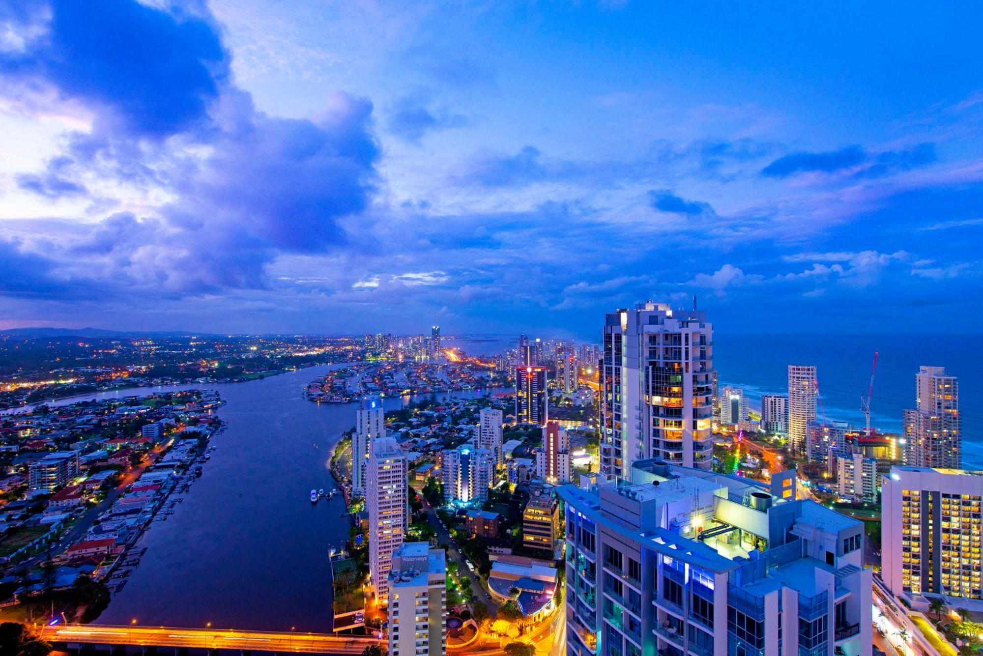Ocean View Apartments With Balcony - Circle On Cavill - Central Location! - Self Contained & Privately Managed 골드코스트 외부 사진