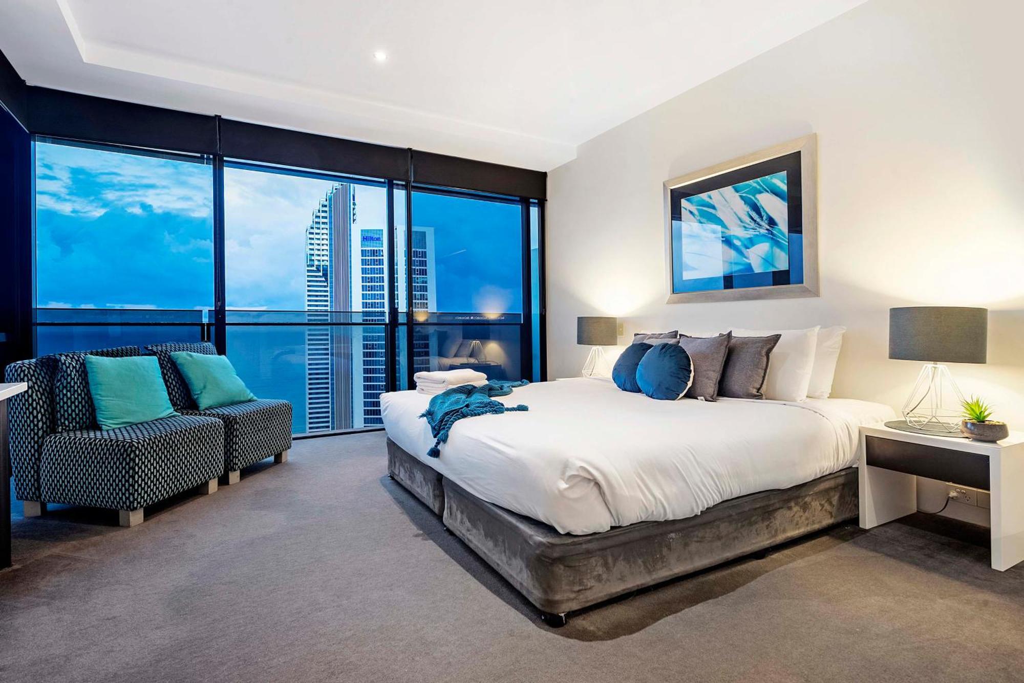 Ocean View Apartments With Balcony - Circle On Cavill - Central Location! - Self Contained & Privately Managed 골드코스트 외부 사진