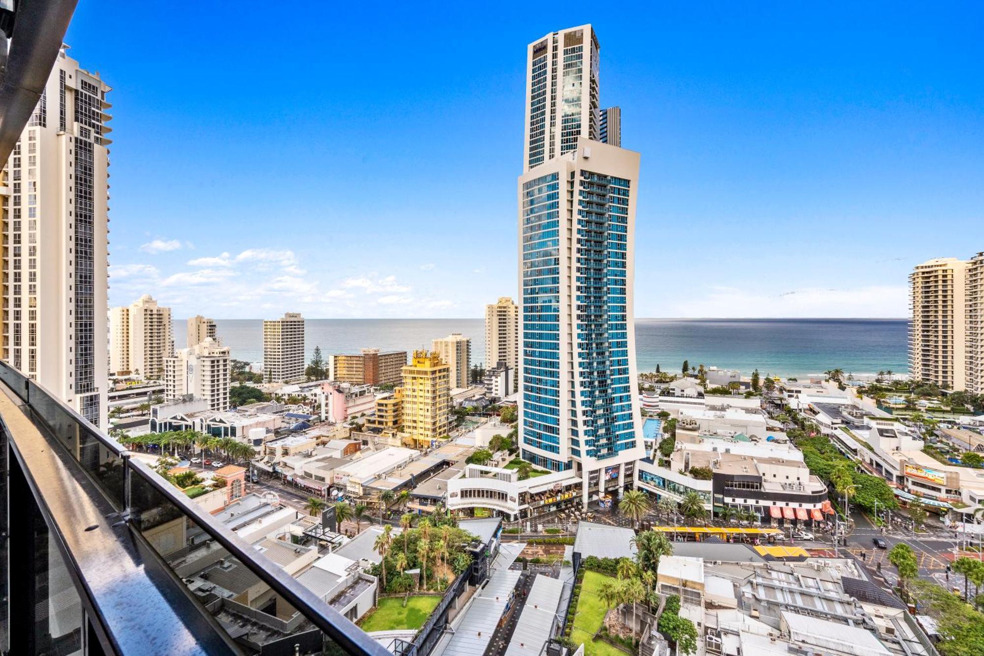 Ocean View Apartments With Balcony - Circle On Cavill - Central Location! - Self Contained & Privately Managed 골드코스트 외부 사진
